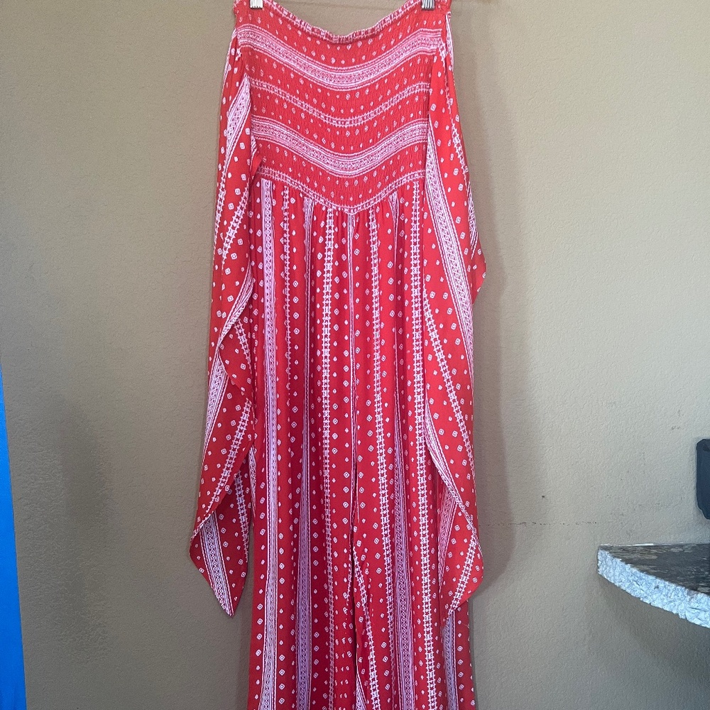 Red/white jumpsuit.
